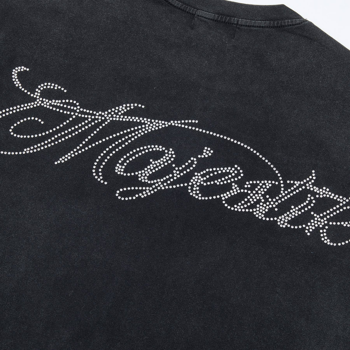 MAJESTIK Bulldog Football Graphic Cropped T-Shirt — detail