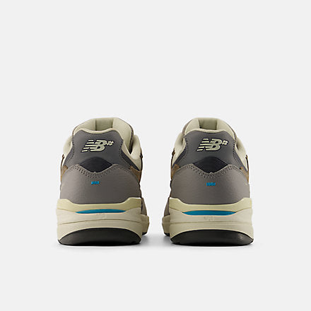 NB Numeric Andrew Reynolds 933 - New Balance