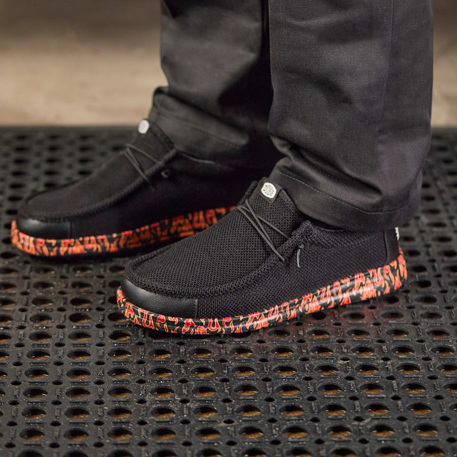 Wally Work CE Flames